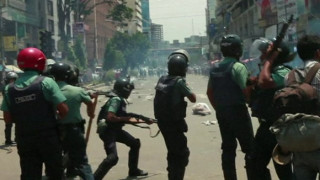 Над 10 загинаха при бунтове в Бангладеш
