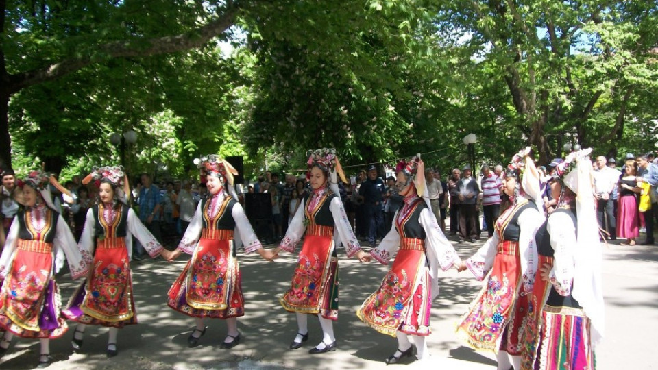 Гергьовски традиции оживяха в парка  | StandartNews.com
