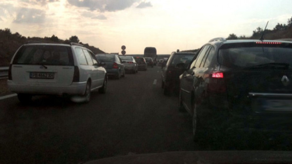 Катастрофа на джип блокира магистрала "Тракия" | StandartNews.com