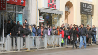 Купувачи връщат касови бележки след гласуването