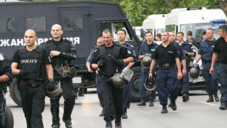 Бой в "Локо" при 0:0 в дербито