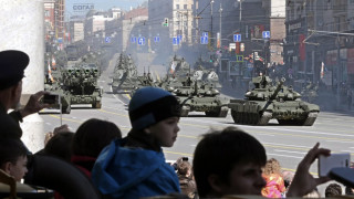 9 000 салютни изстрела над Москва в Деня на победата
