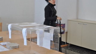 Избирателите все още се колебаят за кого да гласуват