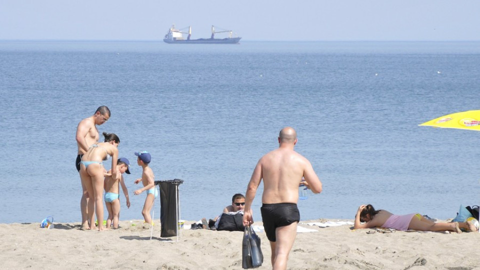 "Син флаг" за Северния плаж в Бургас | StandartNews.com