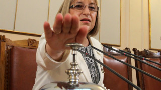 Цачева: Вчера бе опорочен изборният кодекс