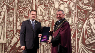 Панов награди ректор с медал
