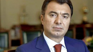 Най-богатият грък спасява родината си