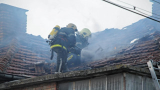 Бар във Видин изгоря тази нощ