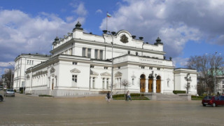 Вижте новите лица в парламента