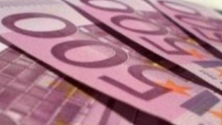 Над 3 млрд. евро изтекли от Кипър преди кризата