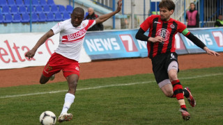 Локо (София) води с 2:0 на ЦСКА на полувремето