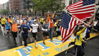 Хиляди на маратона в Бостън