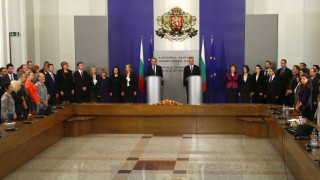 Новите министри обещават преглед на наследството