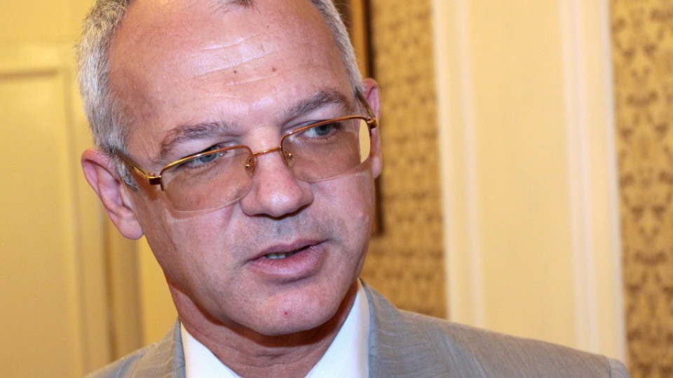 Скокът на минималната заплата не ни прави по-богати | StandartNews.com