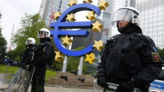 Протест блокира ЕЦБ и част от Франкфурт