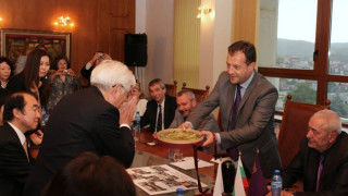 Японски вишни красят болярски паркове