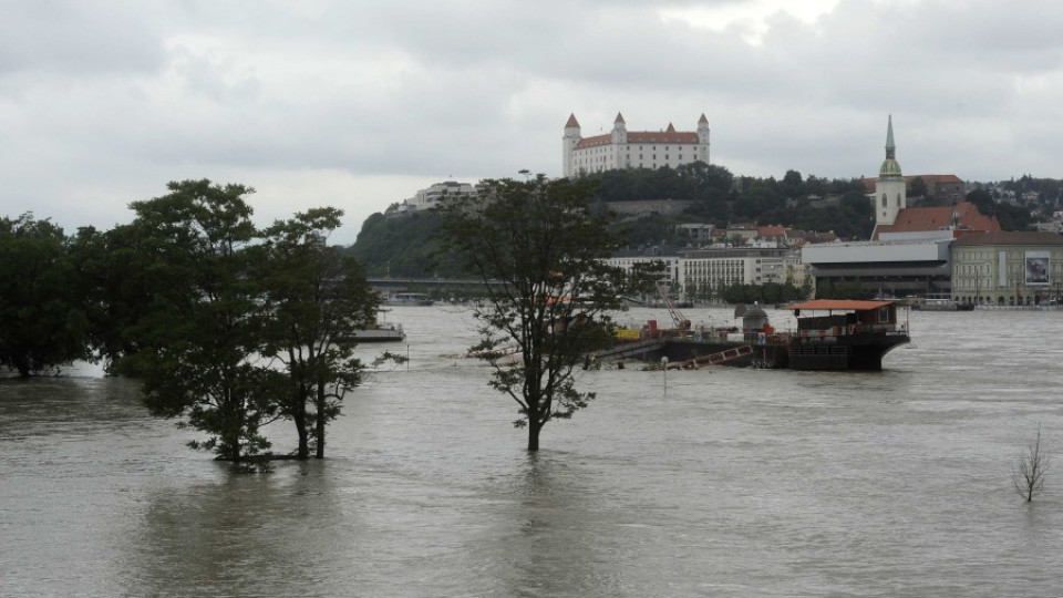 Първа жертва на наводненията в Словакия | StandartNews.com