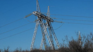 Изграждаме електропроводи към Турция и Гърция