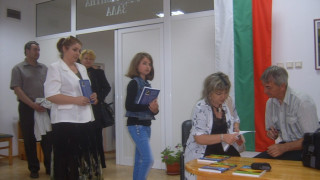 Румен Стоичков  представи „Преди забравата” в Кърджали 