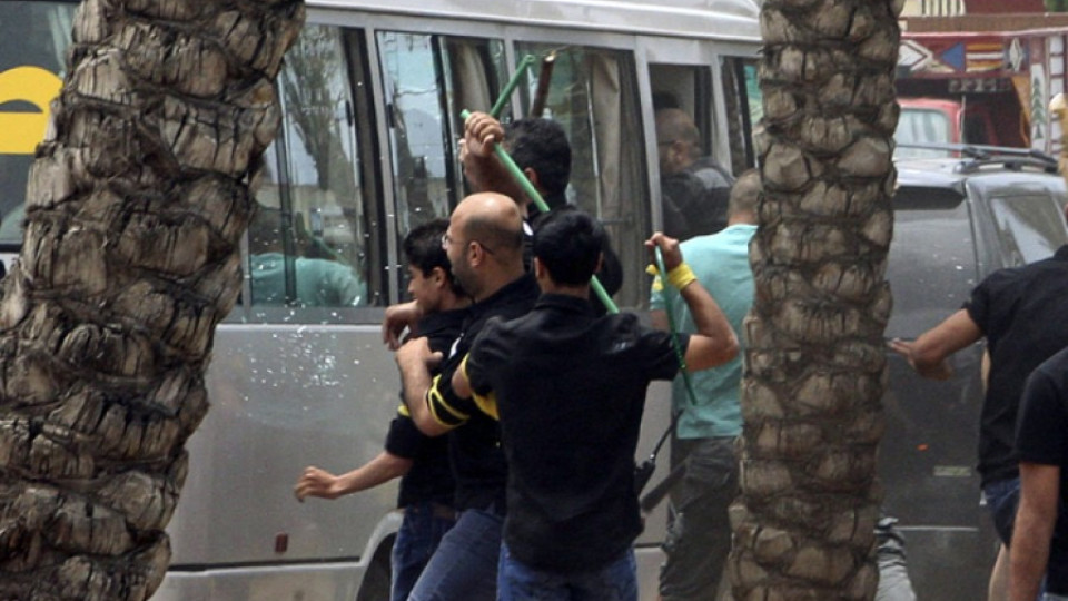 Протестиращ беше застрелян пред иранското посолство в Бейрут | StandartNews.com