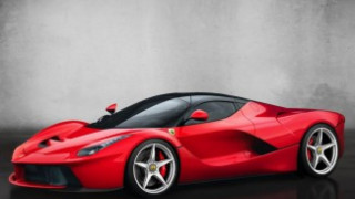 Пускат Ferrari за избрани милионери