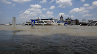 Дигите в Будапеща устояха на Дунав