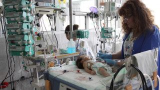 Спасяват бебето 7 дни след раждането