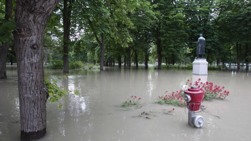 Потопът удря под кръста | StandartNews.com