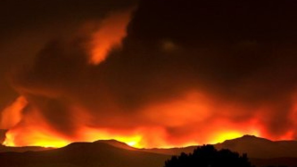 Бури и пожари бушуват в САЩ | StandartNews.com