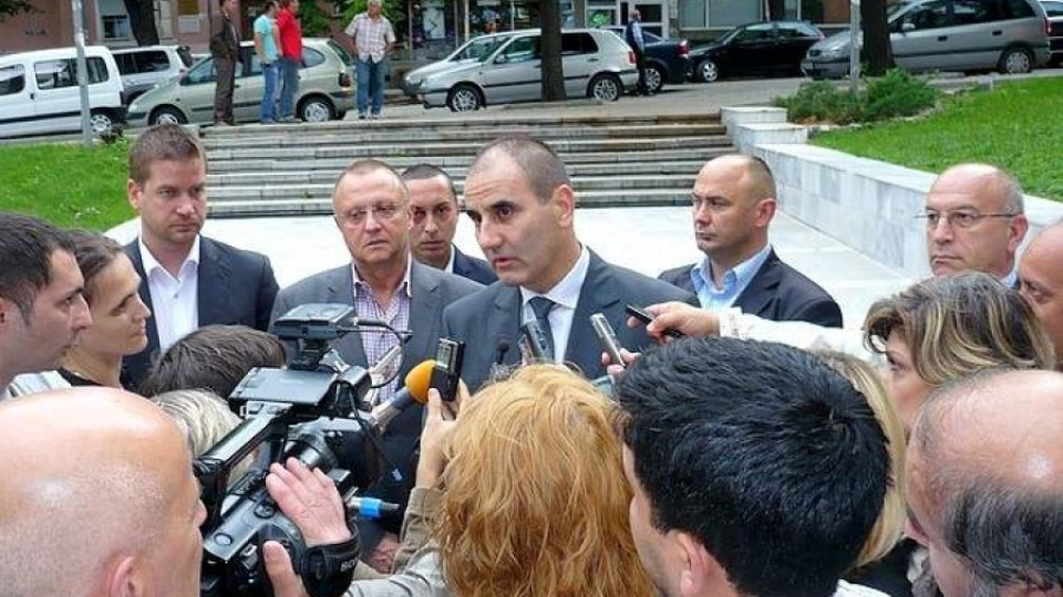 Метеж в ГЕРБ срещу Цветанов | StandartNews.com