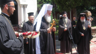 Видин посрещна сърдечно патриарх Неофит