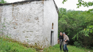 Храм до Беренде стар като Боянската черква