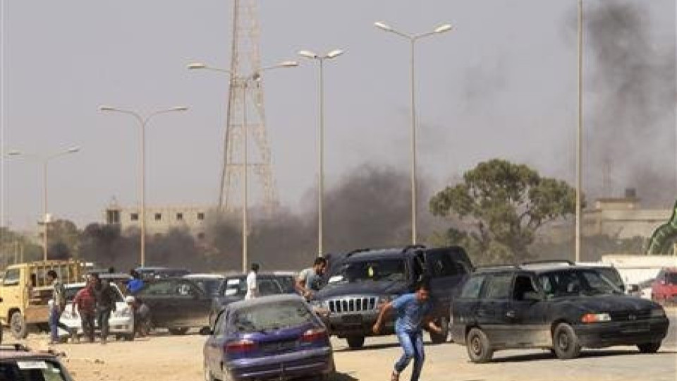 5 войника загинаха при сблъсъци в Бенгази | StandartNews.com