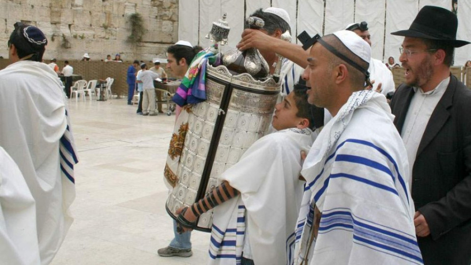 Евреите също плачат | StandartNews.com