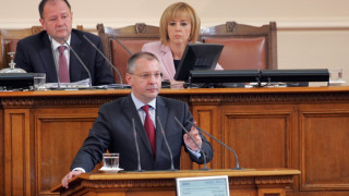 БСП ще приеме решенията на Пеевски и Орешарски