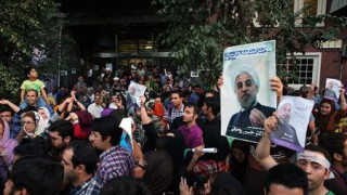Иран отпразнува победата на Хасан Роухани