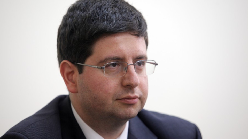 Чобанов търси кипърския си колега за бг офшорни сметки | StandartNews.com