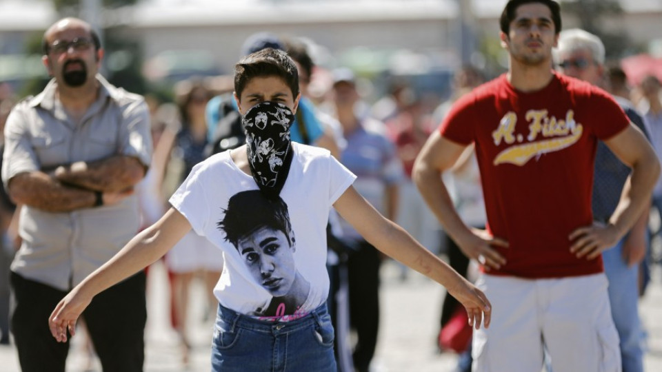 В Турция закъсаха за сълзотворен газ | StandartNews.com