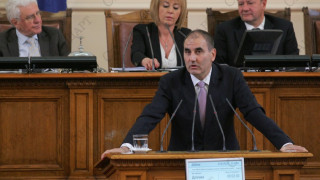 Цветанов: Не държа Борисов с компромати 