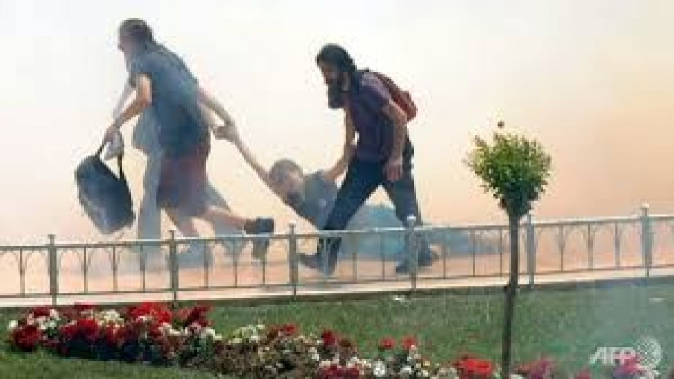 "Паднал човек" застава до „Стоящия човек" в Турция | StandartNews.com