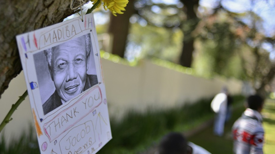 Броят последните секунди на Мандела | StandartNews.com