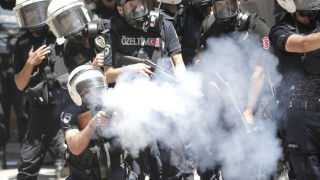Пускат и военни срещу протестите в Турция