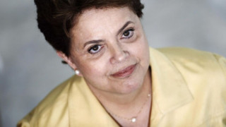 Дилма Русеф води диалог с бразилската младеж 