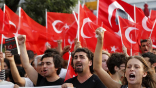 Не стихват протестите в Турция
