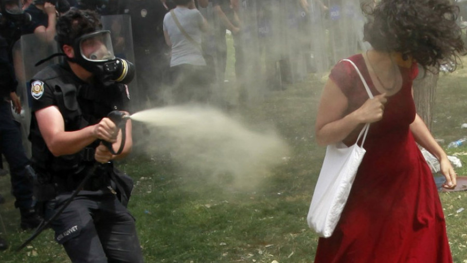 Полицаи в Анкара обвинени в сексуален тормоз | StandartNews.com