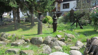 Край на ръчното поливане в центъра на Банско