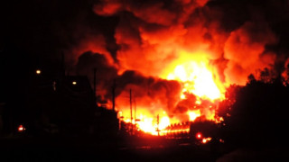 Влак с необработен петрол избухна в Квебек