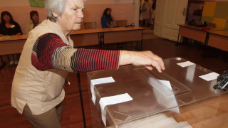 Изборният ден във Варна протича нормално