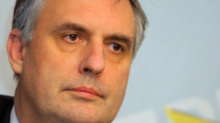 Калфин: Плевнелиев разделя нацията