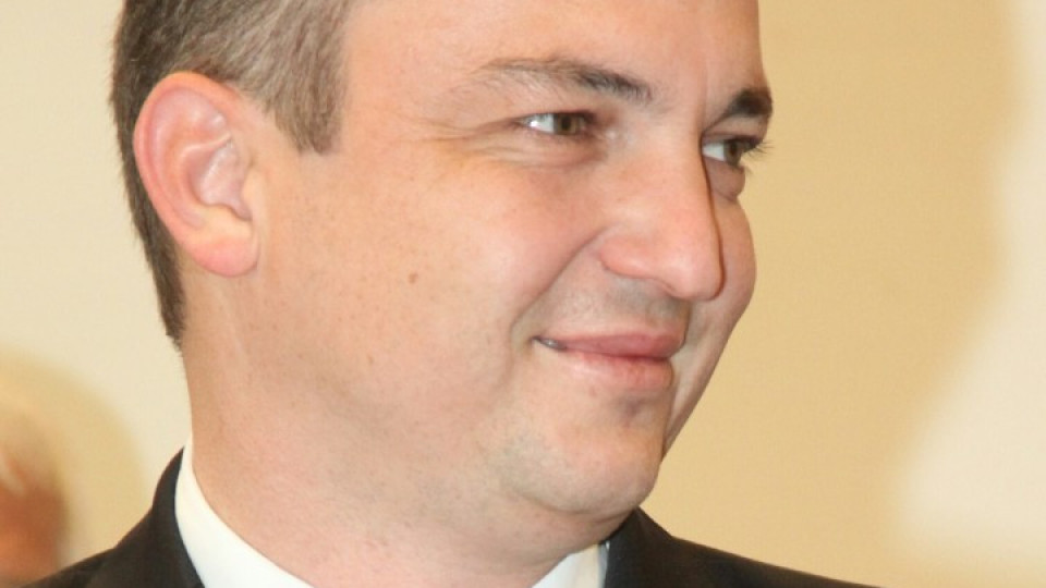 Портних кмет, Бозов губернатор | StandartNews.com